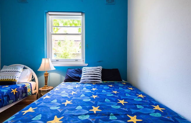 Beautiful 2 Story Manor Close to Beach and all - Foto 64