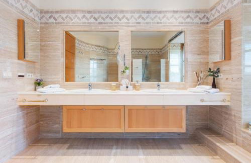 Luxury Villa Robledal By Mabiente - Views of the sea and the golf course - Foto 29