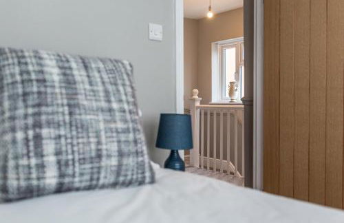 Comfortable 5-Bedroom House in Cheltenham - Foto 48