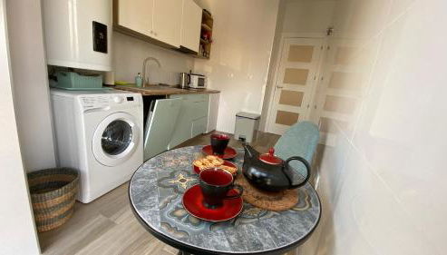 Pablo Pistachio Apartment - Photo 4, stove, dishwasher, toaster