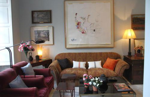 Elegant 2 Bedroom Apartment in Historic 1882 Building Central Sevilla Private Parking & Country Club Access - Foto 9
