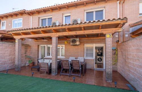 Magnifica casa en Torrejón del Rey - Foto 14