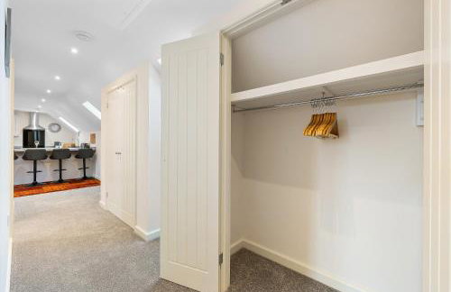 New Apartment in Stockton, sleeps 4, Free WIFI - Foto 14