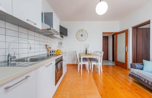 Stunning Home In Prizna With Wifi - Photo 19