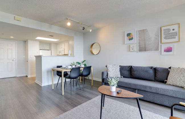 Cozy Apartment Steps from the Metro - Foto 1