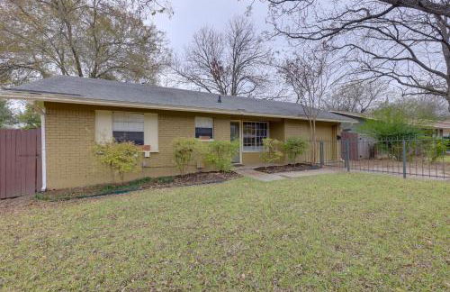 6 Mi to Dtwn Austin Home with Screened Porch and Yard - Foto 27