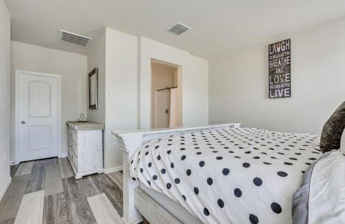 Patio and Fire Pit! Cozy Desert Retreat in Buckeye - Foto 14