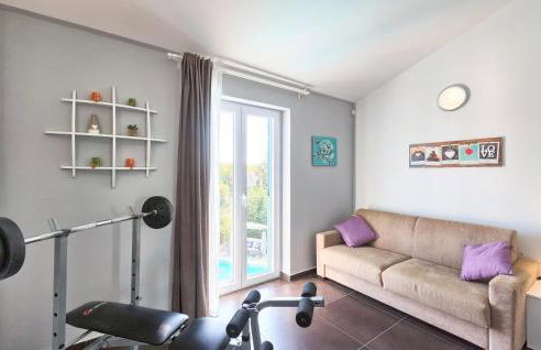 Awesome Home In Naselje Muzini - Foto 32