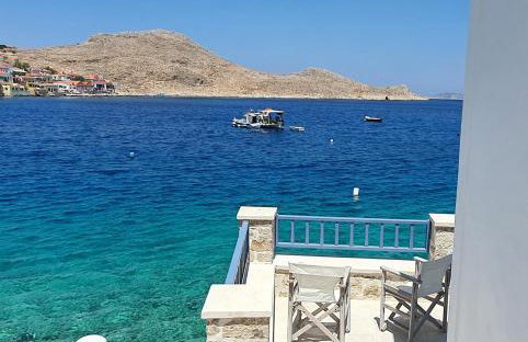 Halki Sea Breeze - a waterfront villa - Foto 3