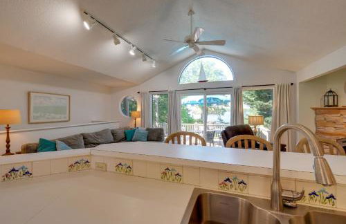 Scenic Smith Mountain Lake Getaway with Deck and Dock! - Foto 32