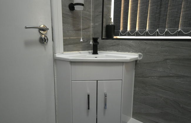 Telford Tranquility Apartment Flat 3 for 4 Guests - Foto 14