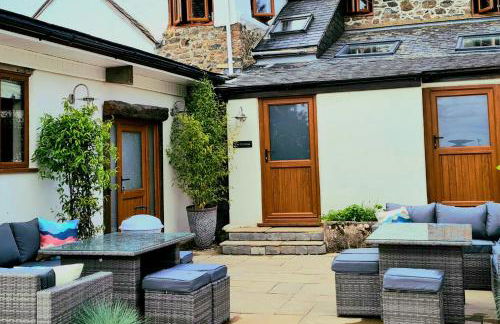 Historic Property with Stunning Views (Walk to the pub) - Foto 6