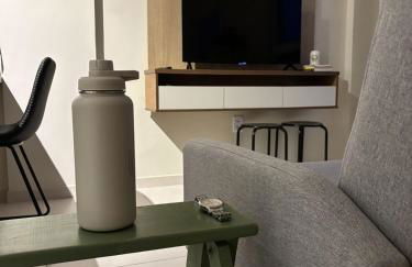 Studio completo no centro com garagem coberta e vista - Foto 29