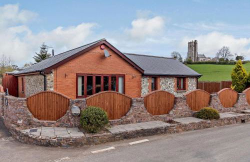 2 Bed in West Buckland 00467 - Photo 2