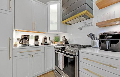 Family-Friendly Luxe Home with Sauna - mins to UO - Foto 9