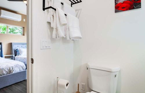 Cozy 2BR Home Mountain Views Pet Friendly - Foto 22