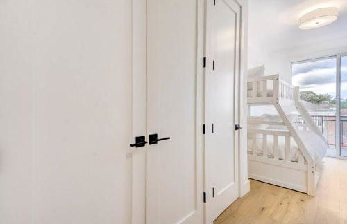 DC Penthouse with Rooftop view Free parking and WiFi WIFI Capitol View 3 - Foto 18