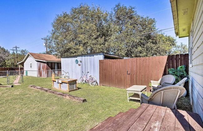 Flirty Flamingo' Studio: 1 Mi to Canyon Lake - Foto 11