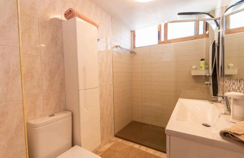 Golden Sunny View Apartment - Photo 24