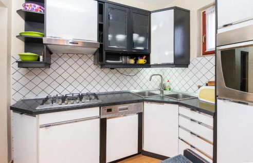 Stunning Home In Velika - Photo 8