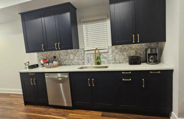 Charming 3 Bedroom house near Downtown IN - Photo 33