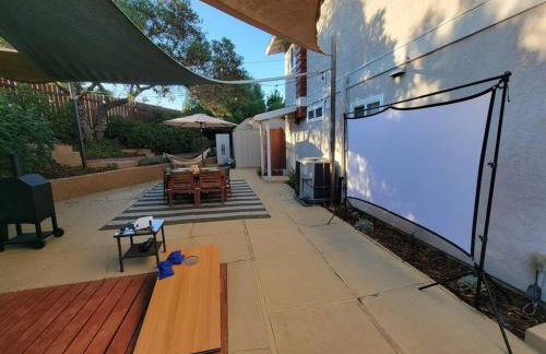 San Diego Oasis with Hot Tub, Gym, Outdoor Theater, Huge Yard - Foto 78