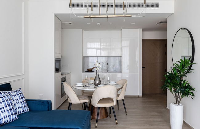 Stylish 1BR at Palace Residences - Photo 7