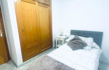 Apartamento de dos dormitorios en Almería. - Foto 9