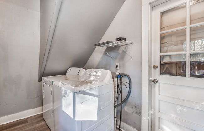 Bluemoon Bungalow 2 Units - Photo 26