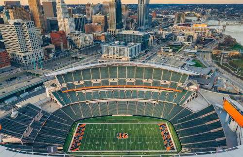 The 513 Flat! 1BR, 1Bath Apt with Pool and Riverfront View! Free Gated Parking! Only Steps from The banks & Stadiums! - Foto 66