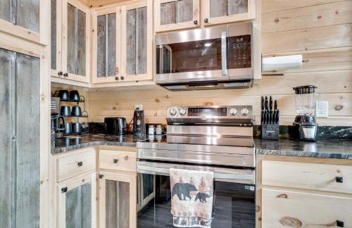 Sip, Hike and Explore Sleek Retreat in Cleveland! - Foto 13