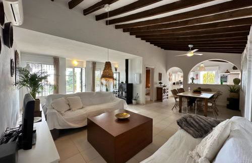 Casa Rural Boas, con vistas impresionantes, Barbacoa en Cómpeta by CostaDelSolEscapes - Foto 7