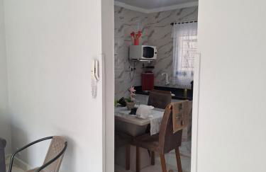 Apartamento com Estacionamento, Wi-Fi, Ar condicionado a 300 metros da Praia da Enseada no Guarujá. - Foto 34