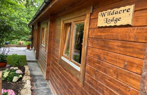 4 bedroom Lodge Hotub-Pool in Surrey UK - Photo 44