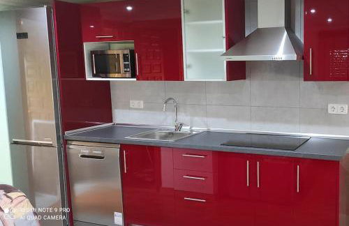 Habitaciones en planta superior independiente con piscina - barbacoa - Foto 24