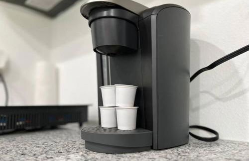 Port Saint Lucie A Little Piece Of Heaven- Peaceful Lake view Apartment- 1 min from I95 and Turnpike - Foto 15