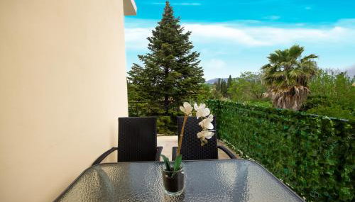 Semiramis Apartment - Photo 3, Garden view