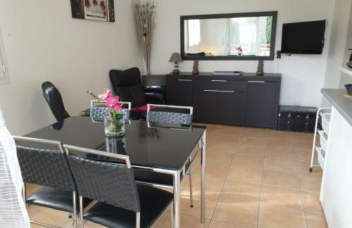 T2 classé 3 étoiles - au calme proche centre ville - idéal curistes et vacanciers - Foto 13