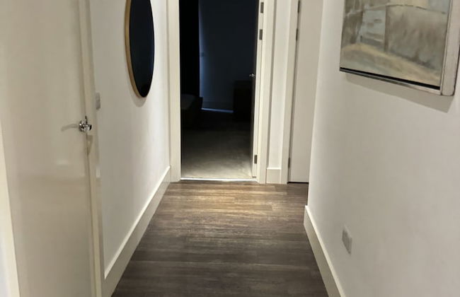Phoenix 2 Bedroom Apartment in london - Photo 18