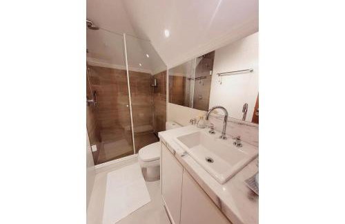 Cobertura Duplex com Piscina Aquecida, próximo aos museus - Foto 6