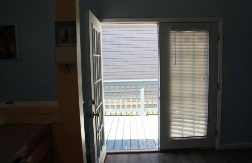 Charming home in heart of St Joseph 30 Plus days - Foto 27