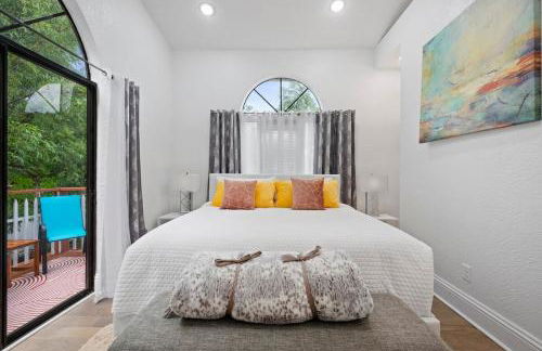 Chic 4BR Home Hot Tub Game Room - Foto 44