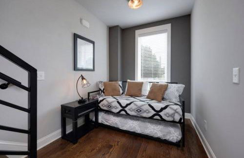 WeHo Nashville Home, Geodis Park, Mini-Golf, Arcade, 10min to Downtown! Sleeps 10! - Foto 28