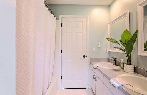 Luxury Maineville Villa with Private Pool and Deck - Foto 21