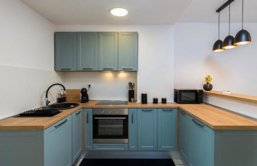 DUBROVNIK PIER free parking and balcony - Photo 14