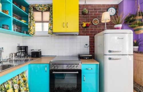 City's Balcony, Iconic Friends Inspired Home, Most Epic View by #BiNoBi! - Foto 4