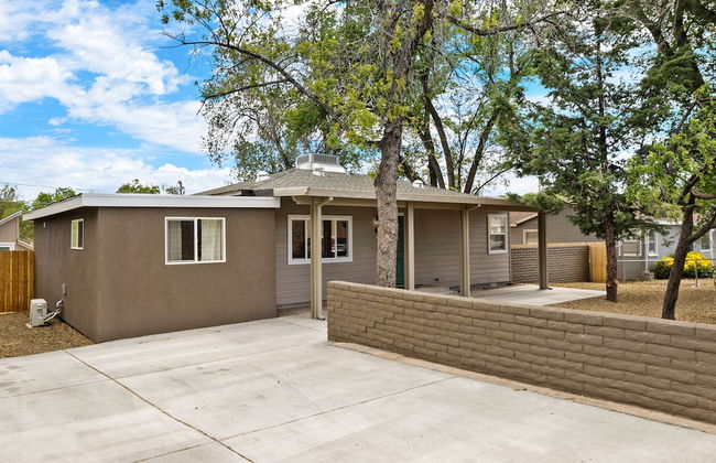 Prescott Family Friendly 3 Bedroom w Large Yard - Photo 35