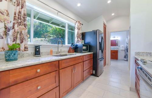 Bright Haiku Studio Patio and Rainforest View - Photo 13