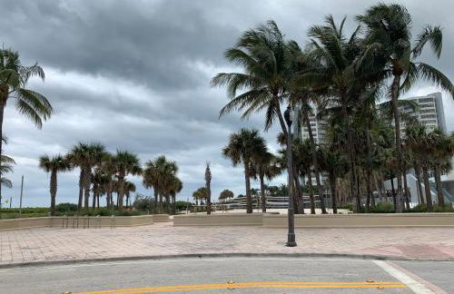 Dream Studio on the Beach - Photo 23