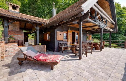 Beautiful Home In Samobor With Kitchen - Photo 18